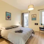 Domino Casa 1 - L\'Hotel Hospitalier