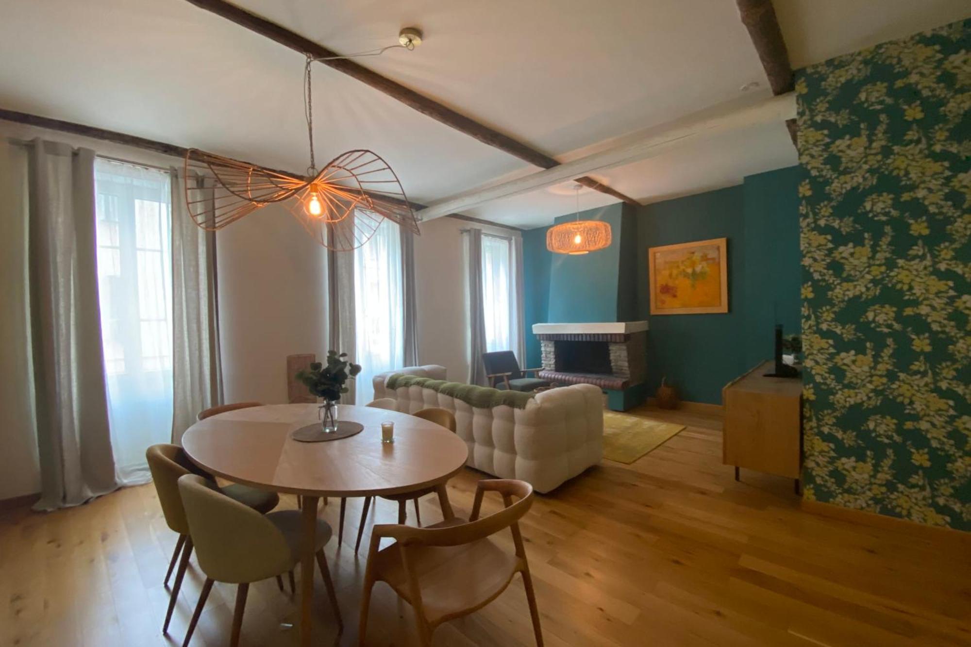 Appartement Charming Renovated Near The