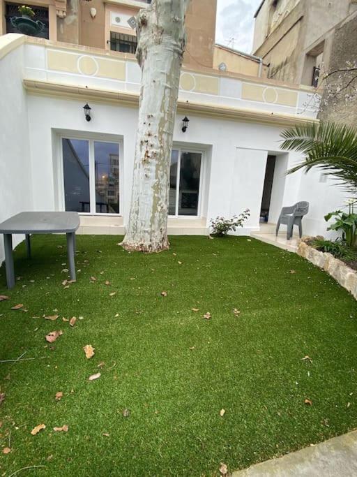 Rez De Jardin Vue Apartment *
