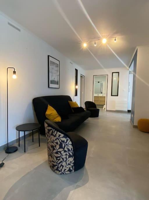 Rez De Jardin Vue Apartment *