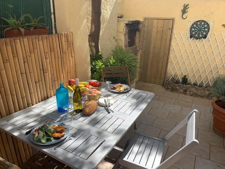 Petit Coin De Paradis Au Coeur De Marseille