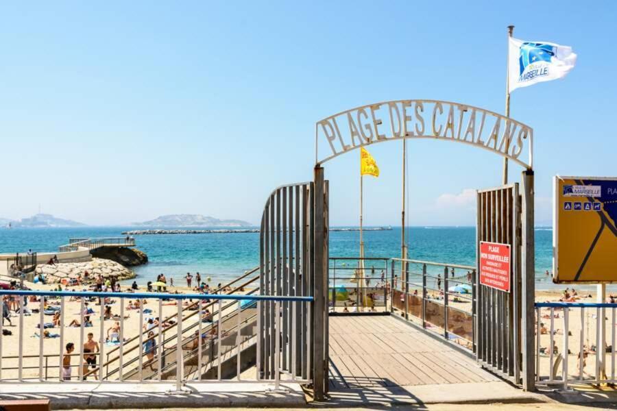 Apartment Tout Equipe En Bord De Mer Plage Des Catalans Marseilles