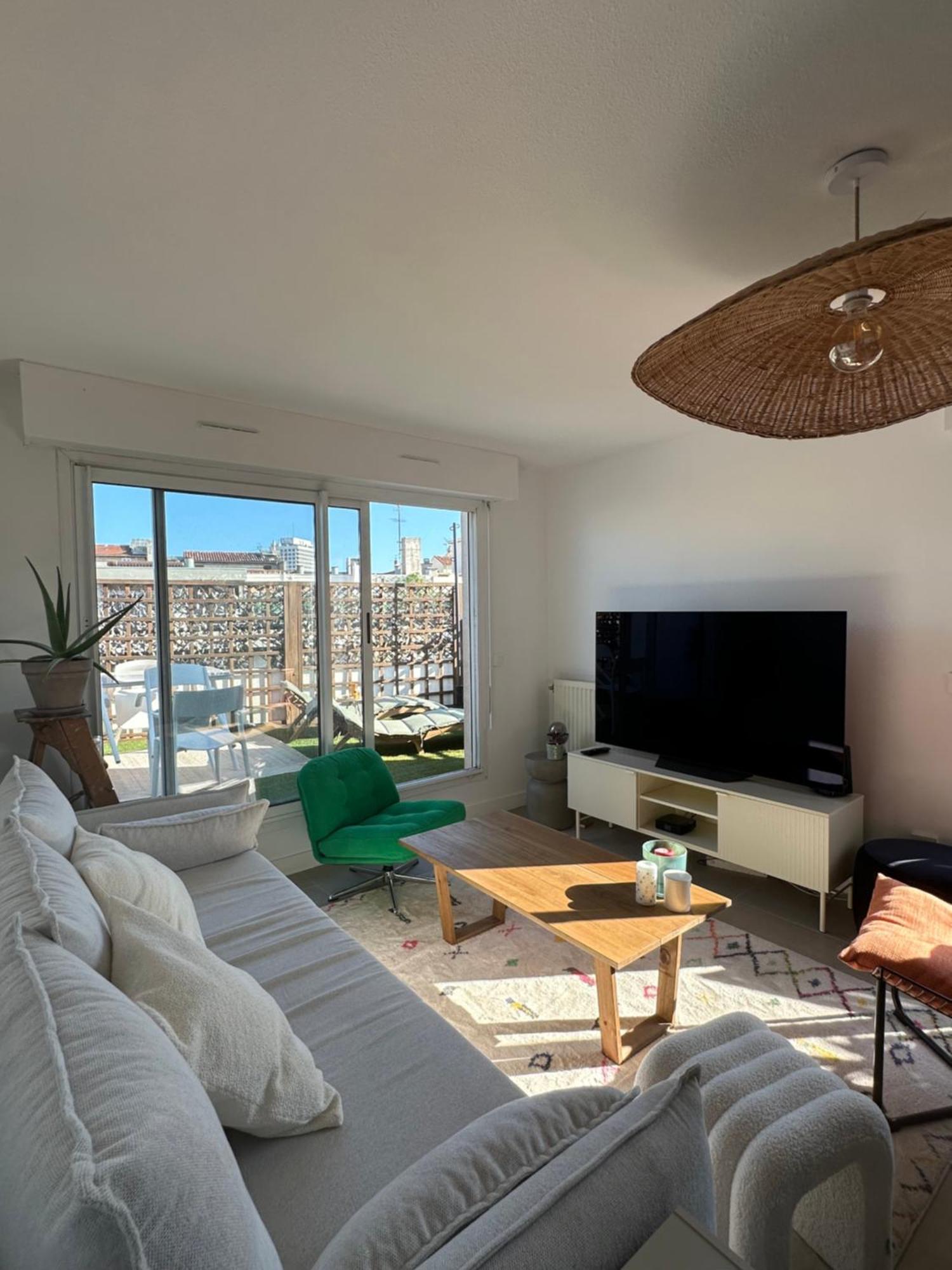 Stunning Rooftop, Near Cours Julien Apartment Marseilles