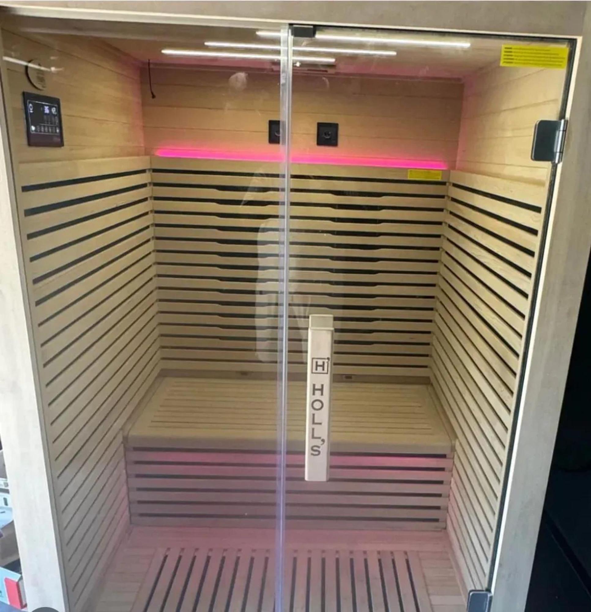 Elegante A Avec Grande Piscine Privee