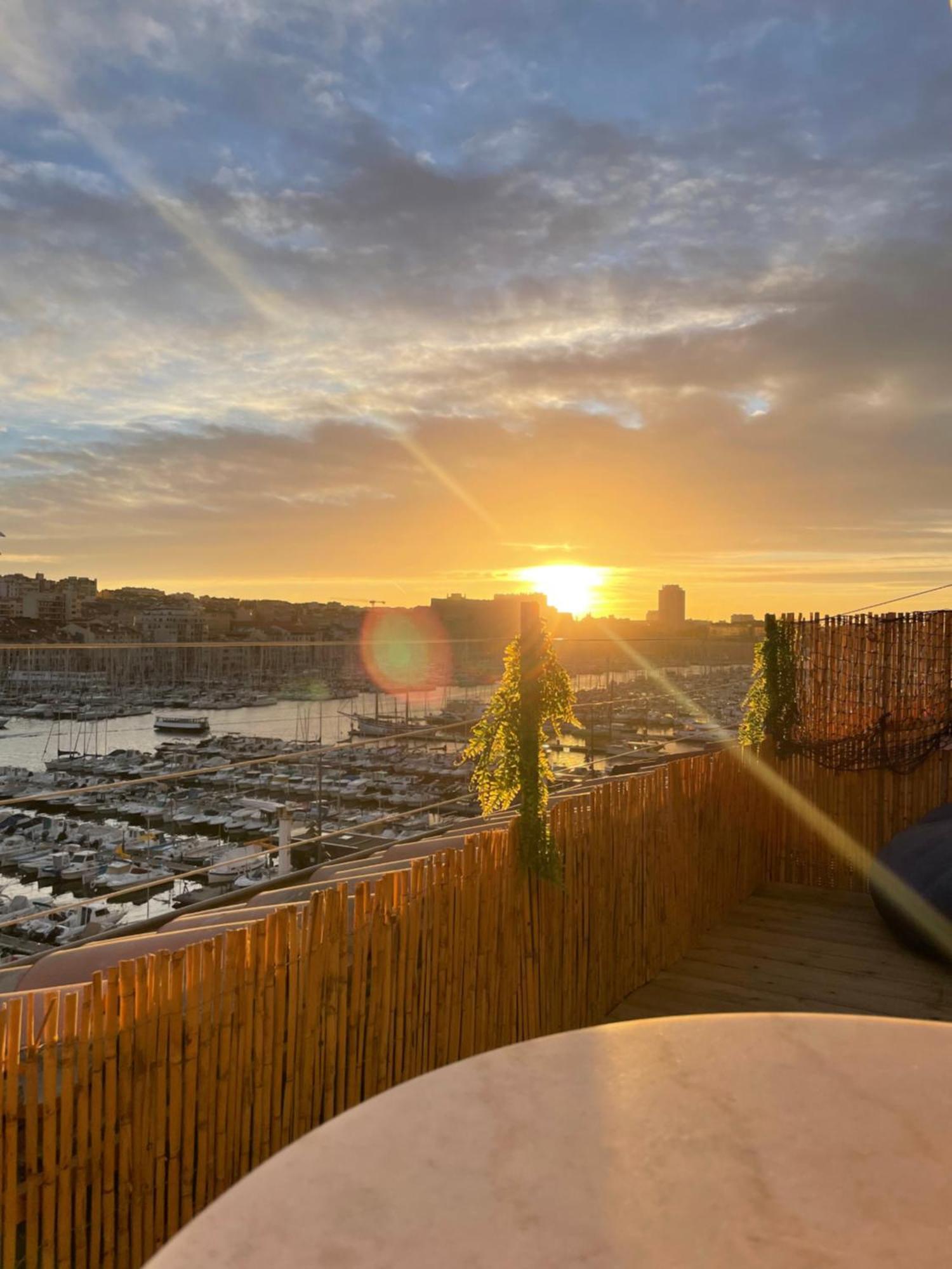 Auberge de jeunesse Vue Imprenable Vieux-port Et Notre Dame Marseille