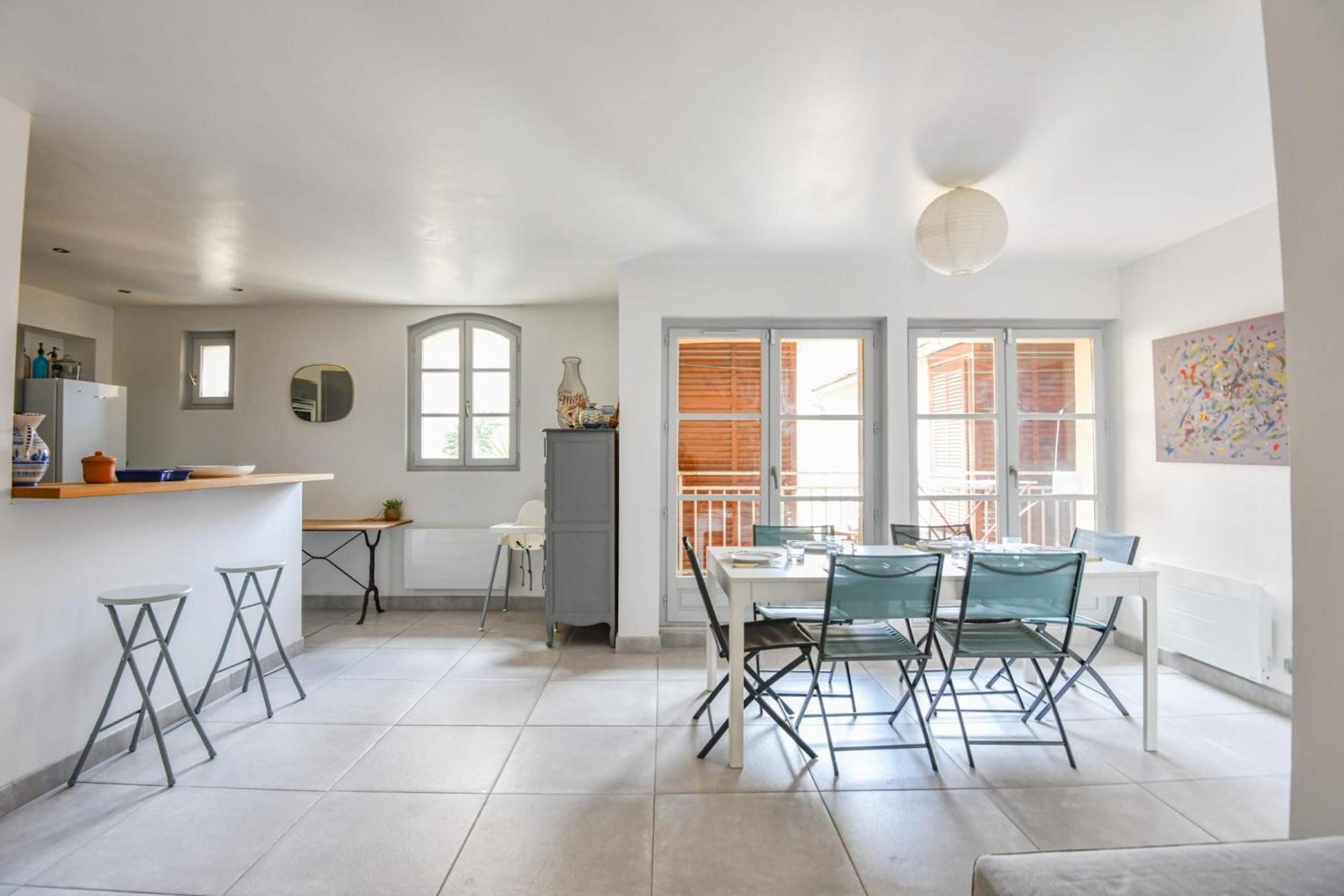 Le National - Maison De Avec 3 Apartment Marseilles