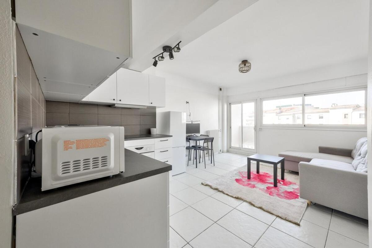 T3 Avec Balcon Proche De La Place Castellane Marseilles
