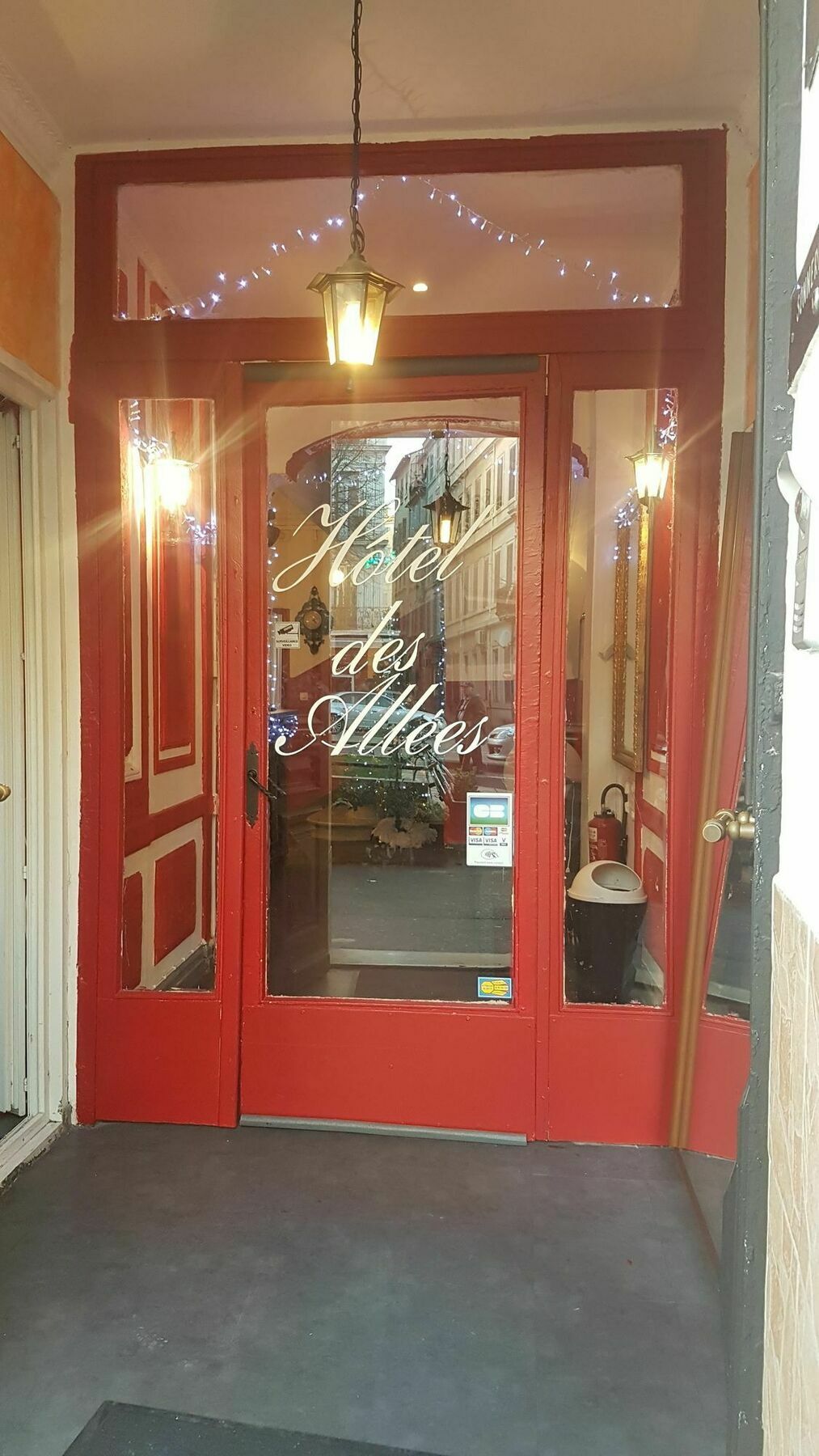 Des Allées 3*