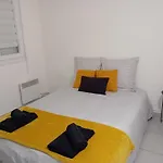 Bas De Villa Avec Jardin Et Piscine Proche Plages Calanques