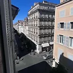 Grand Appartement Lumineux