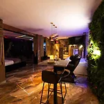 Krystalisya Room Suite Spa Privatif Sauna Jacuzzi Siege Massant