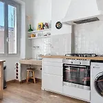 Appartement Central - Balcon & Lumineux - Les Freres De La Loc\'