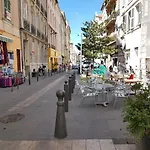 Les Marches De St Charles - 100M2