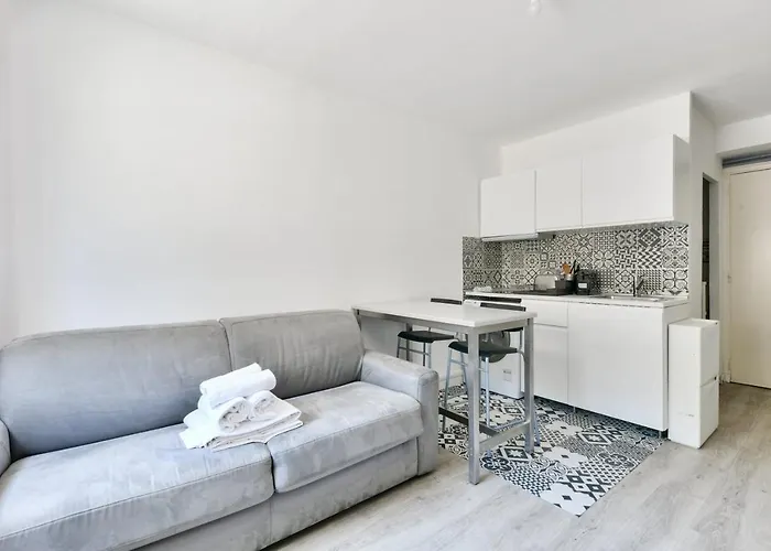 Superbe Studio Proche De La Plage Du Prado