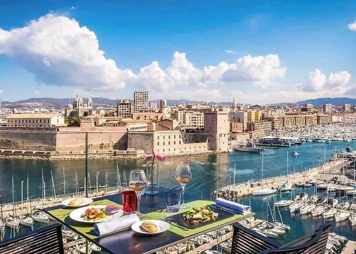 Super T2 Au Vieux Port Climatise