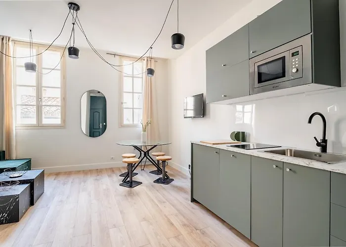 Appartement Neuf, Plein Centre Historique