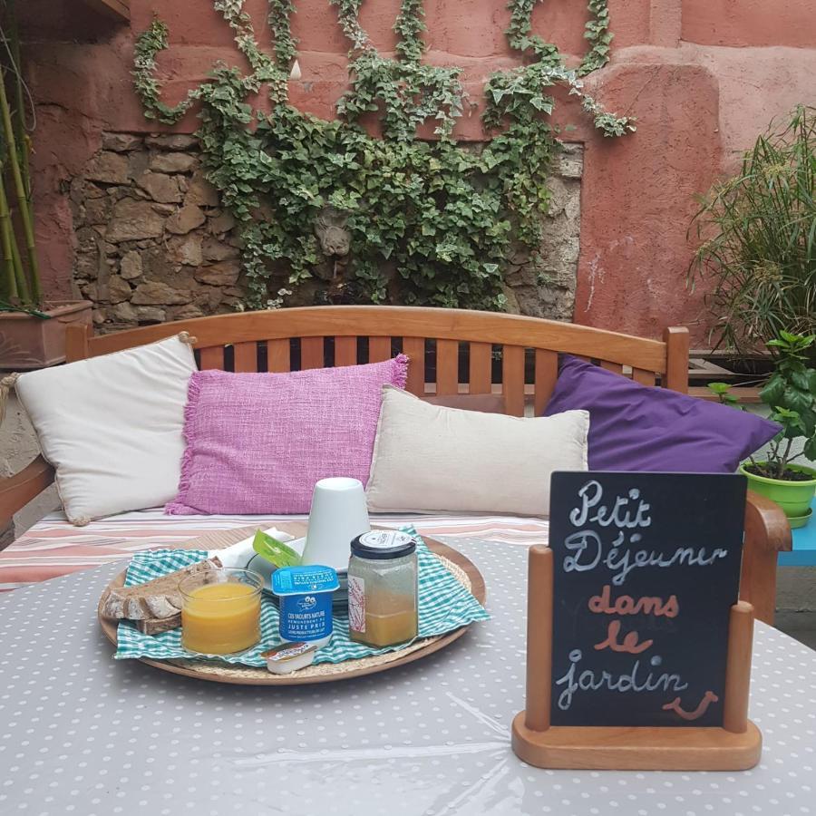 Bed & Breakfast Les De Jeannette Marseille