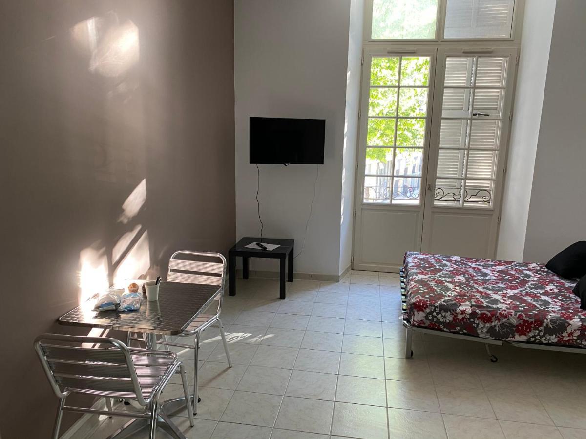 Five Stars S1 Marseilles