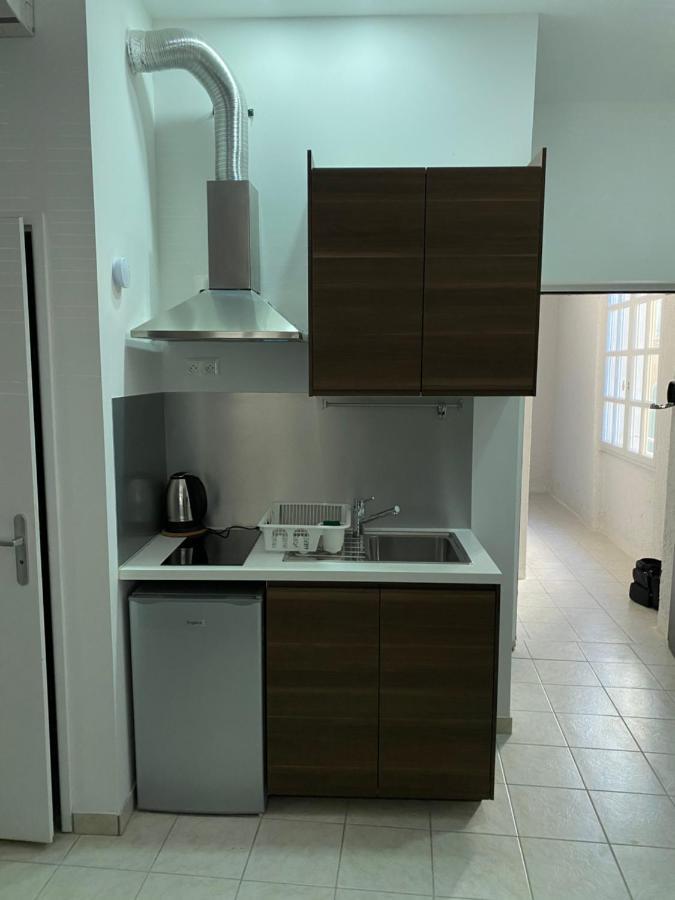 Five Stars S1 * Marseilles