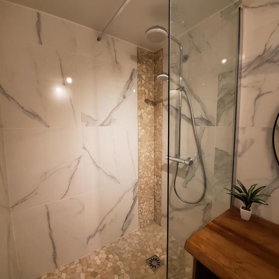 Joli T4 Renove Climatise Entre St Charles/le Vieux-port *