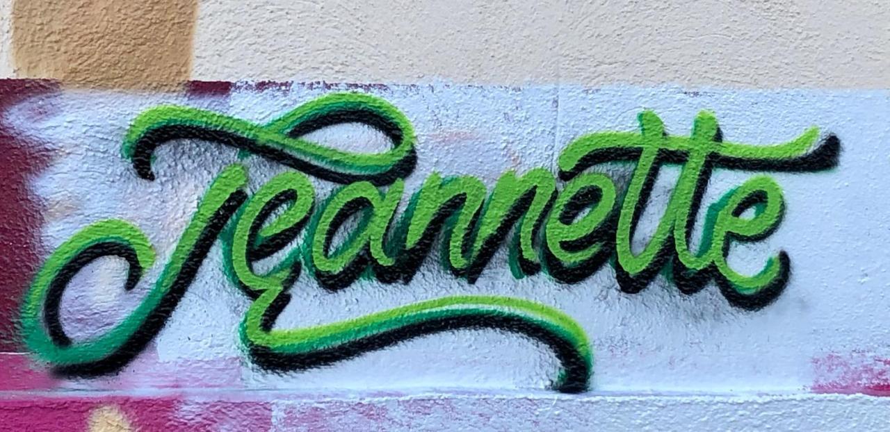 Les De Jeannette Bed & Breakfast Marseille