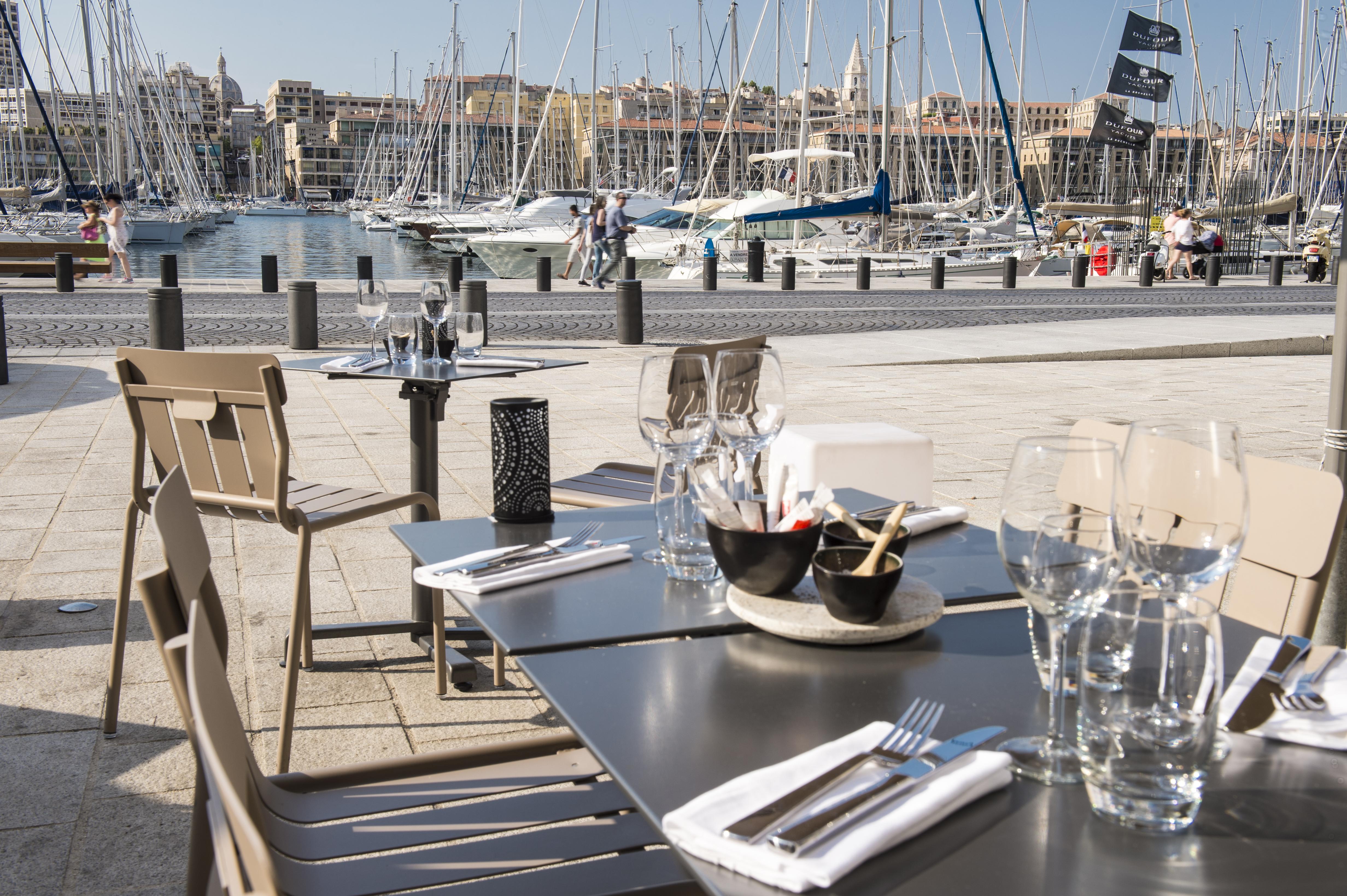 Hotel Radisson Blu Vieux Port