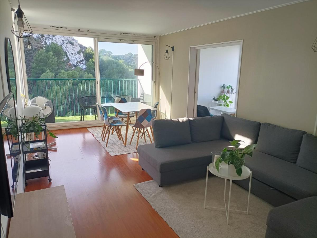 **** Roy D Espagne, Up To 7 People, View In Safe **** Marseille