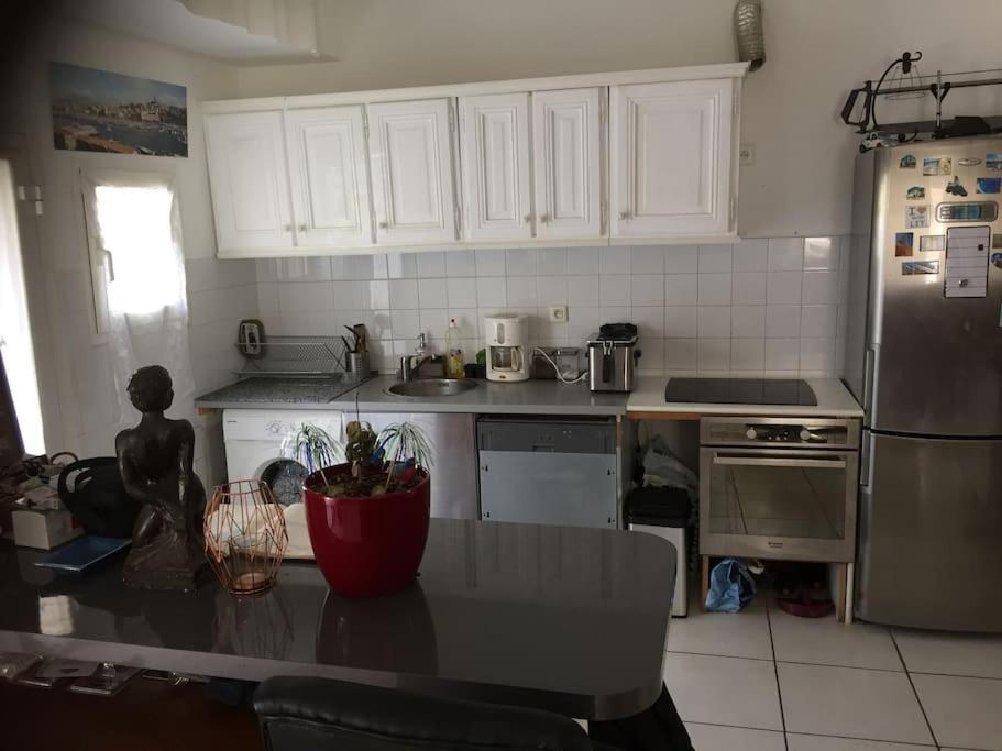 Sidonie : Jardin+jacuzzi En Ete, A 17min A Pied Marseille