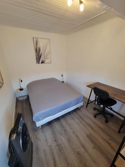 Fully Equipped 2 To 4 Beds Apartment Marseilles