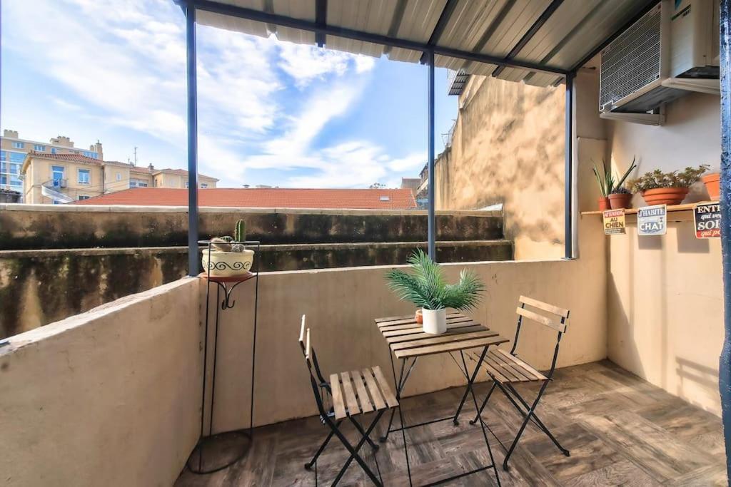 Superbe T2 Avec Terrasse A 5 Min Du Metro Appartement Marseille