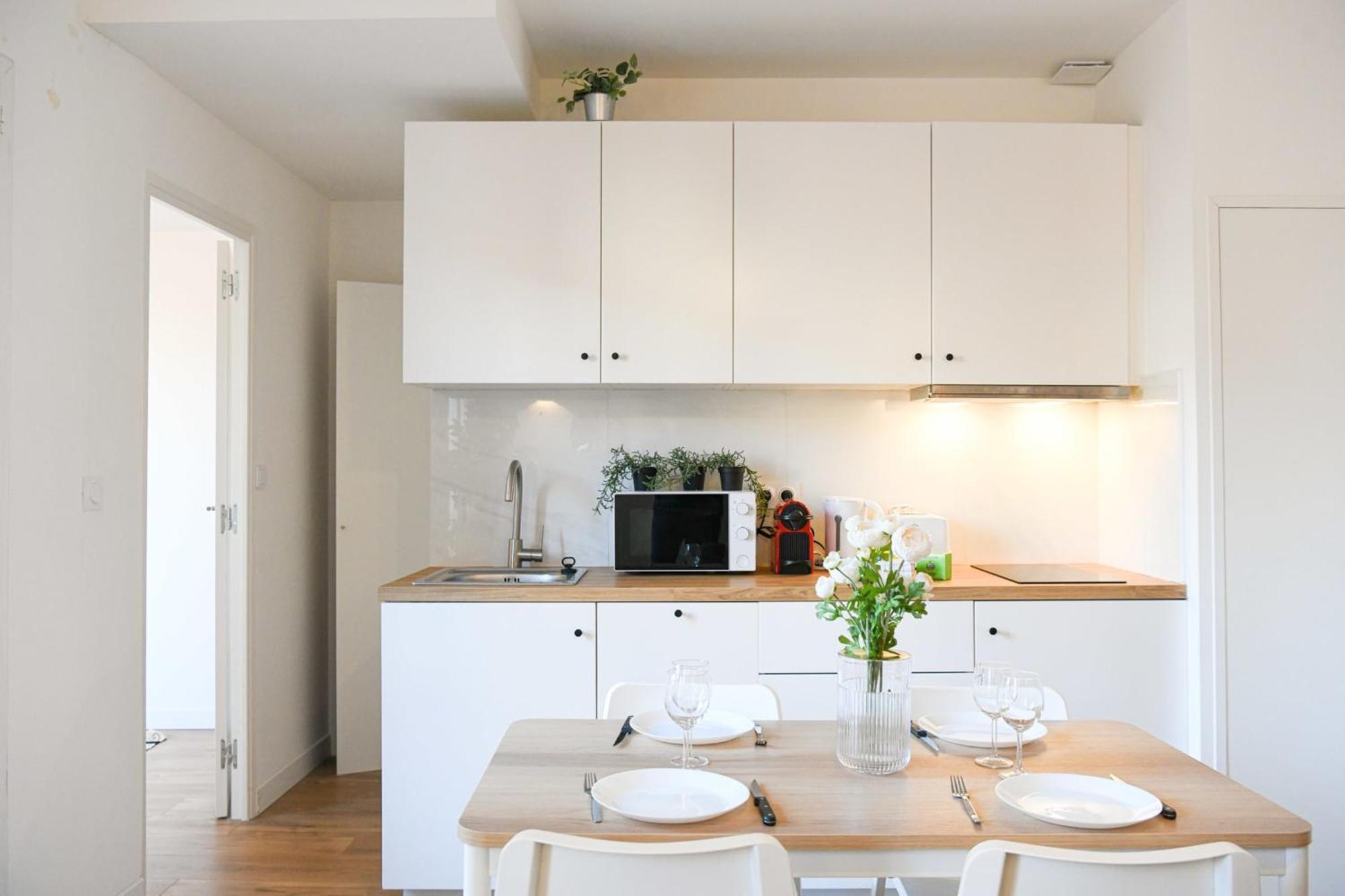 Appart Canebiere Vieux Port 2 Ch Avec Balcon Apartment *