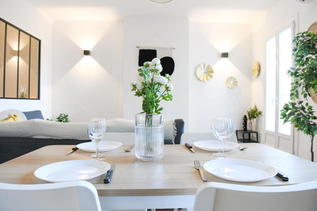 Apartment Appart Canebiere Vieux Port 2 Ch Avec Balcon Marseilles