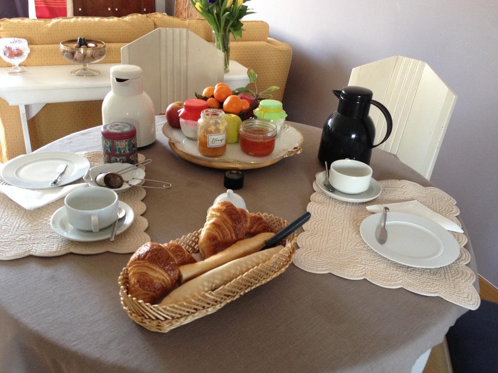 La Petite Maison Couette-café