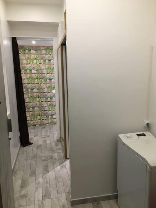 Flc-gd 4p -clim- Box Extra 1 Car St Charles Apartment Marseilles