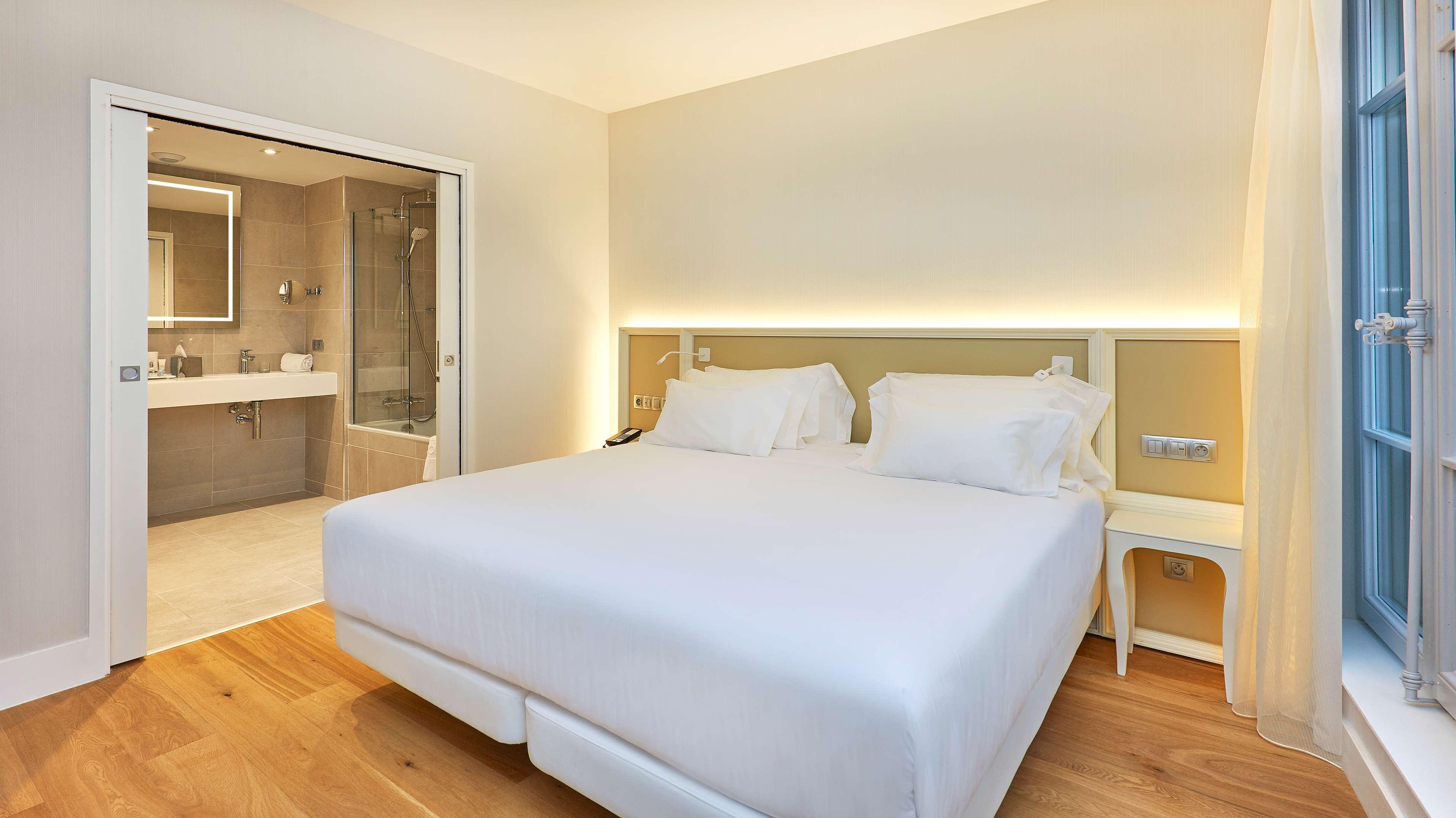 Nh Collection Hotel 4*
