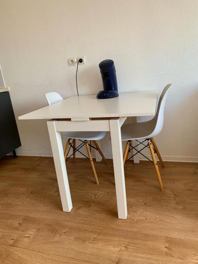 Equipe A 6 Minutes De La Gare St Charles * Marseille