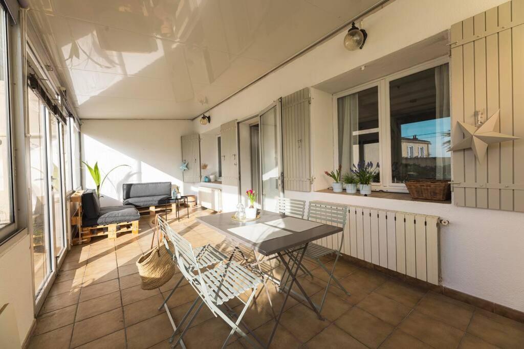 Maison De Roucas Blanc Ferienhaus