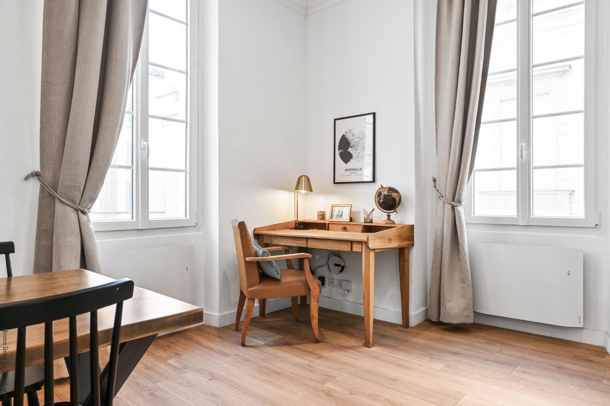 La Loge Vieux-port * Marseilles