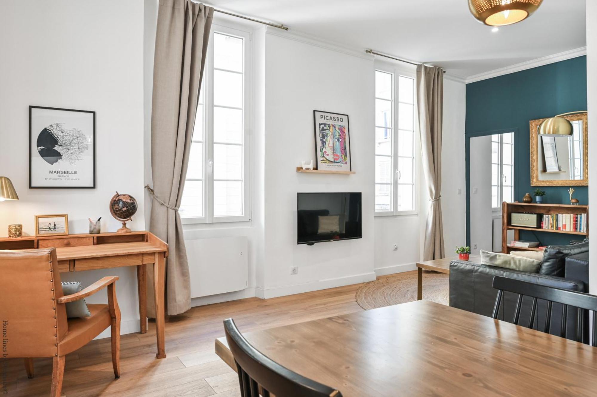 La Loge Vieux-port Marseilles