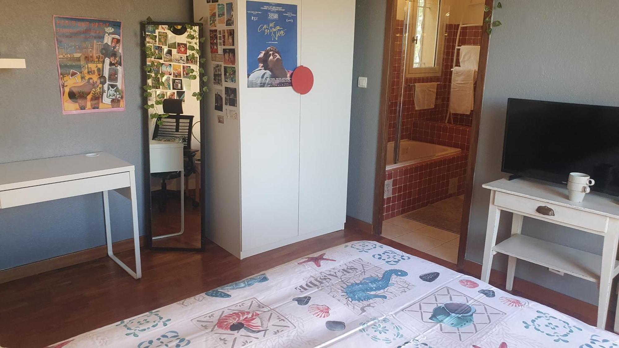 Individuelle Dans * Marseilles