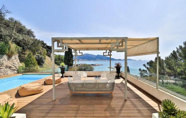 Jfk Villa