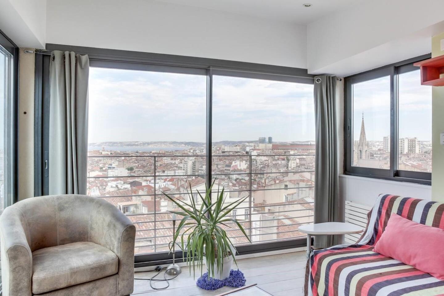 Apartment Loft Terrasse Vue Au Coeur De Marseille