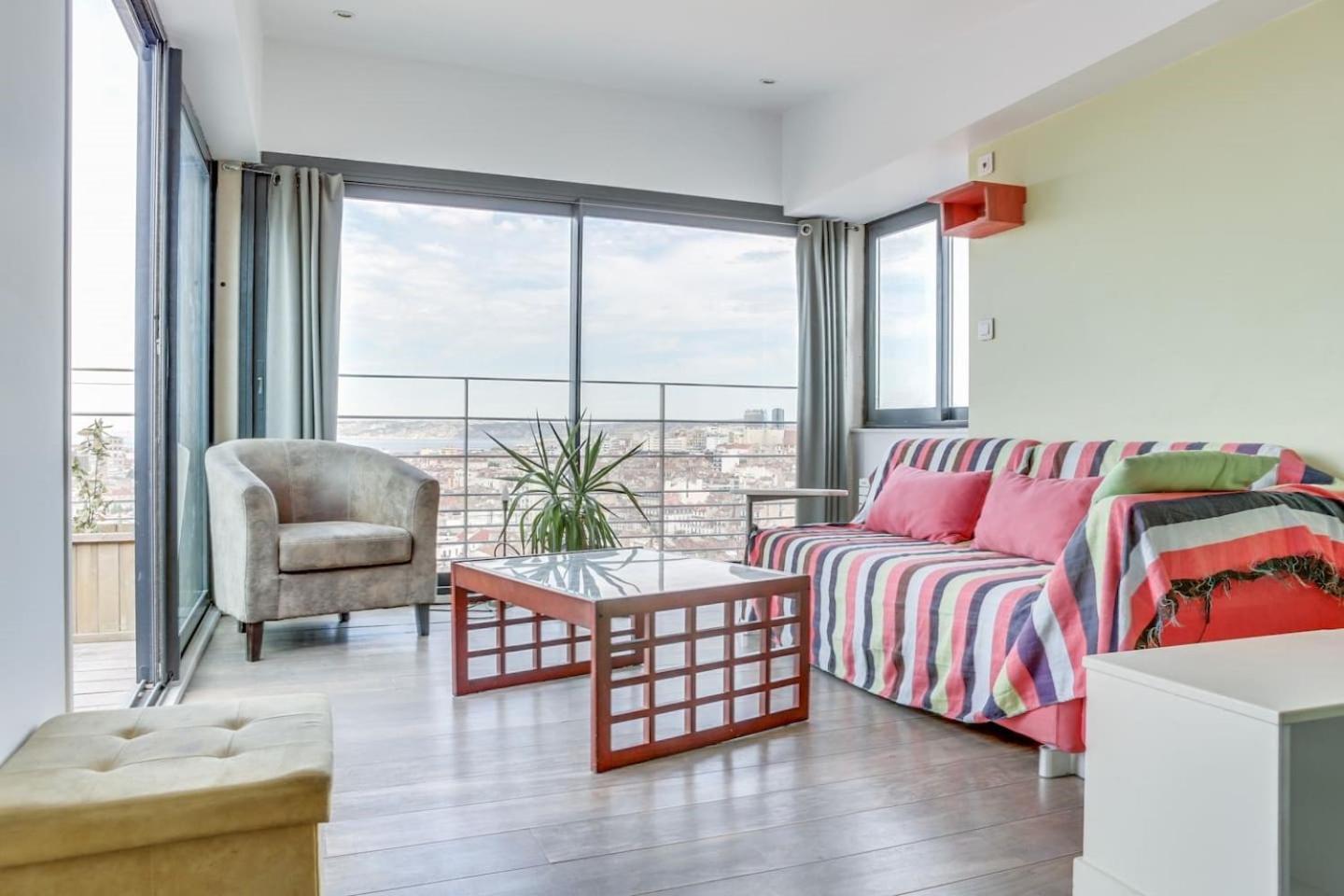 Loft Terrasse Vue Au Coeur De Marseilles