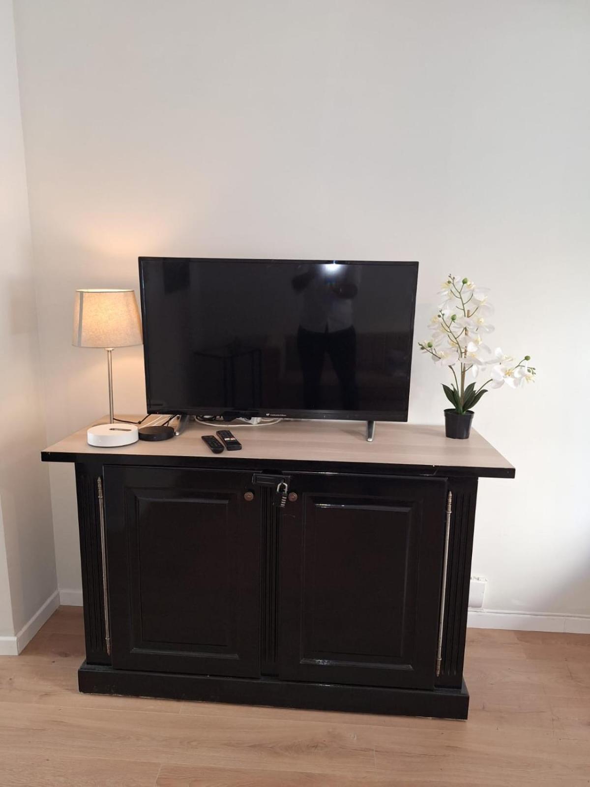 Velodrome-borely Apartment *