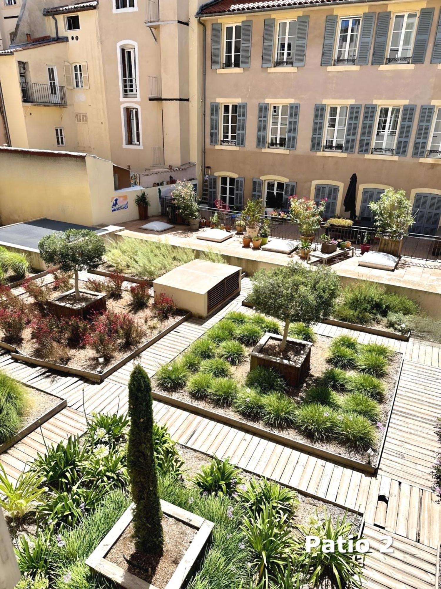 Appart hôtel Du Vieux Port 4*