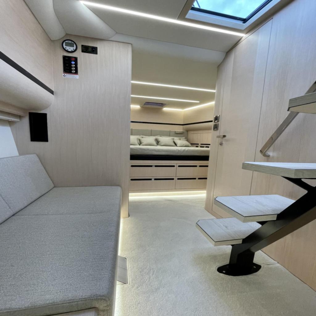 Yacht Med 42
