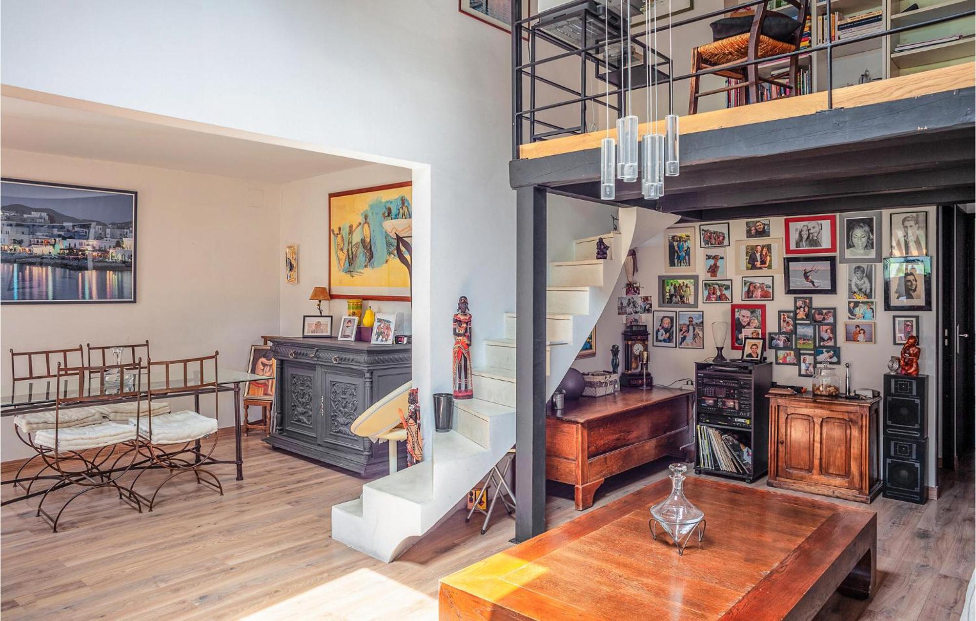 Amazing Apartment In Marseille With Kitchen *