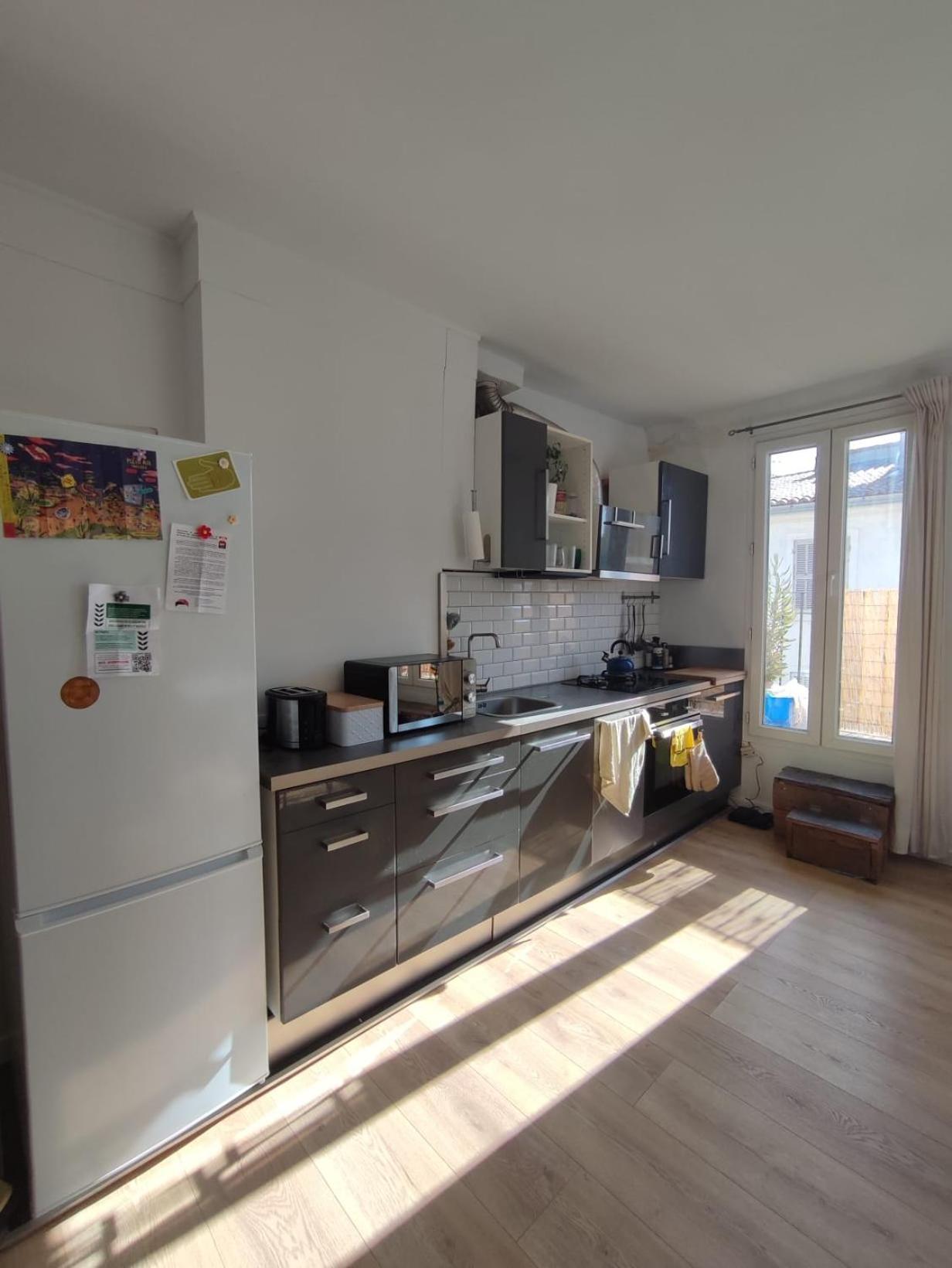 Sunny And Fully Furnished Duplex In Apartment Marseilles