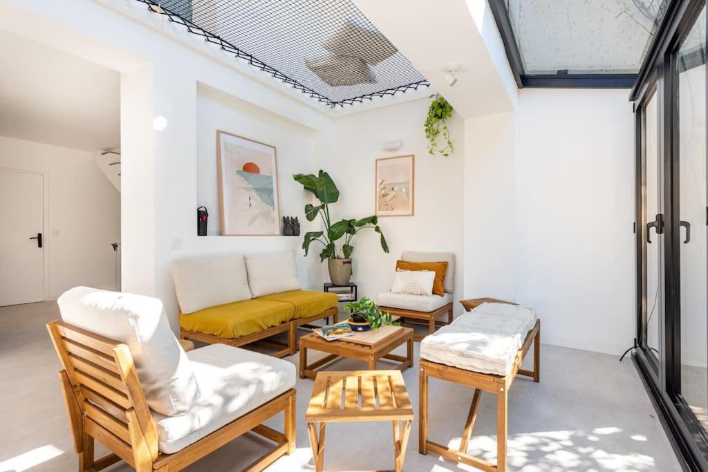 Maison Moderne Avec Piscine * Marseille