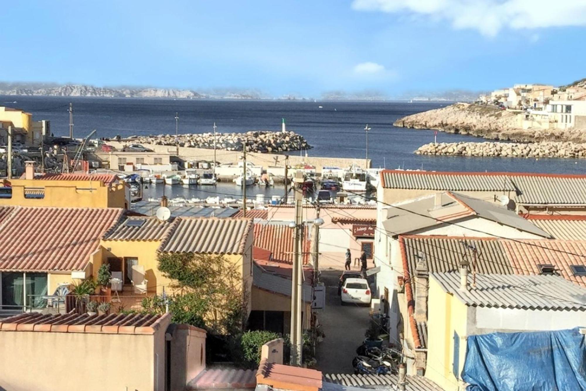 Ferienhaus Maison Chaleureuse Au Coeur Des Calanques De + Jardin. Marseilles